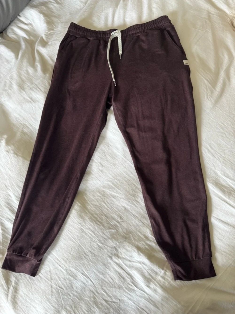 Vuori Matching Set 🤎
Joggers + Zip-Up Hoodie - Picture 4 of 5